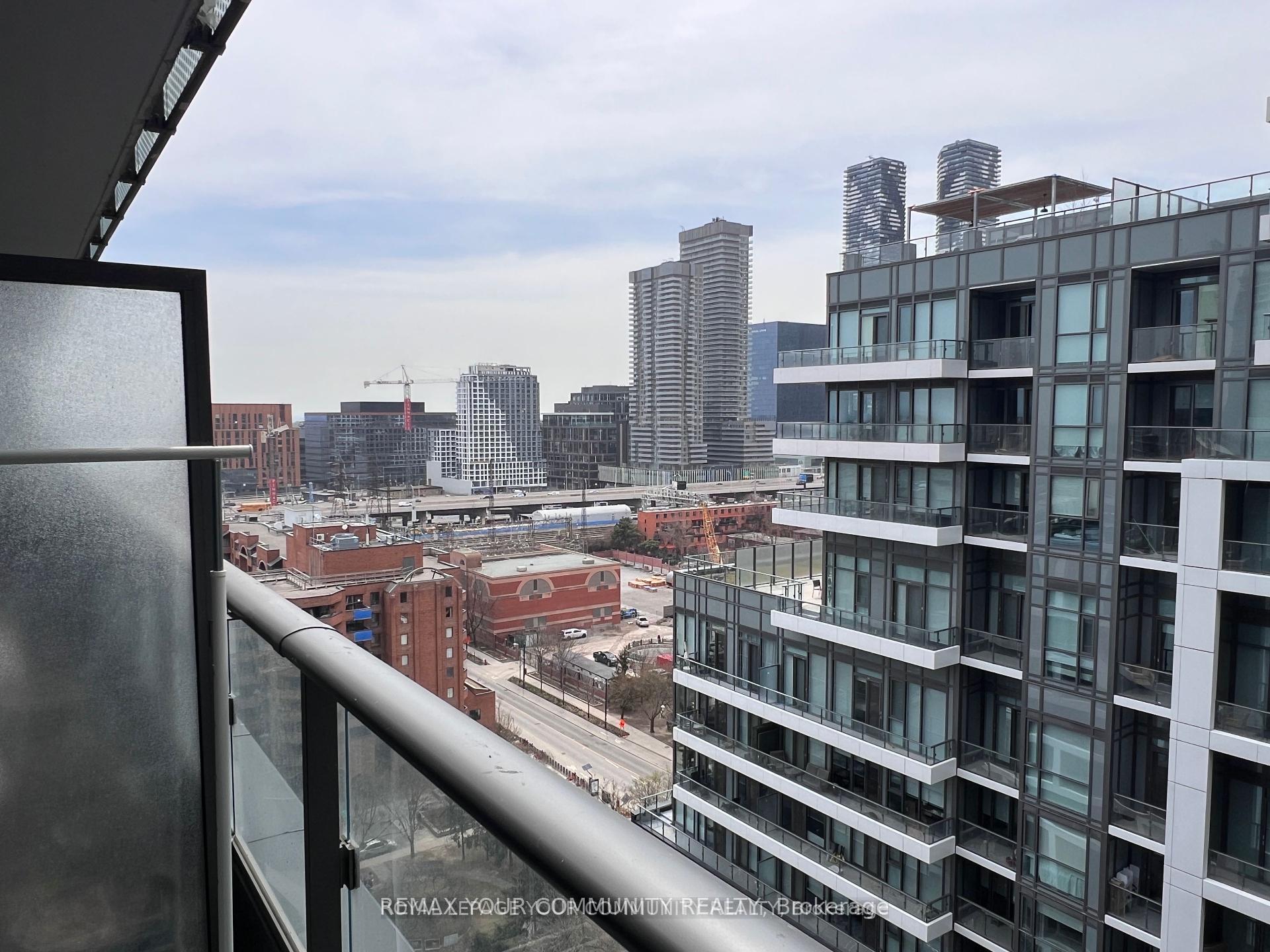 Photo 16 of Unit 1422, 60 Princess Street, Toronto, Waterfront Communities — HOMEH