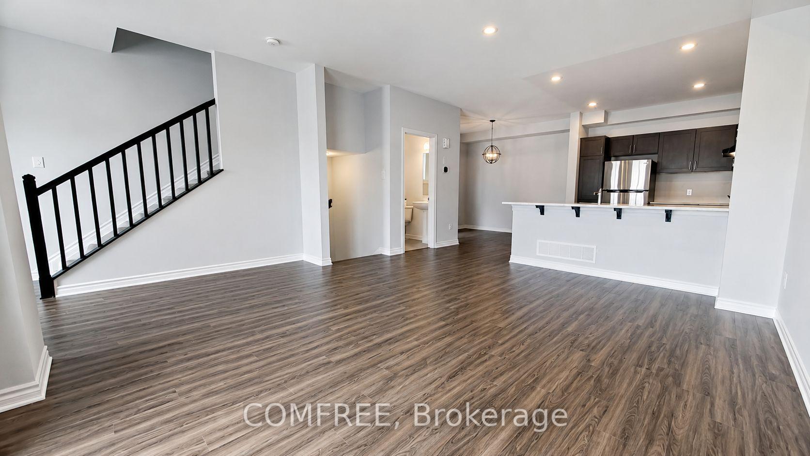 Photo 3 of 92 Ballinora Lane, Ottawa, Stittsville (North) — HOMEH