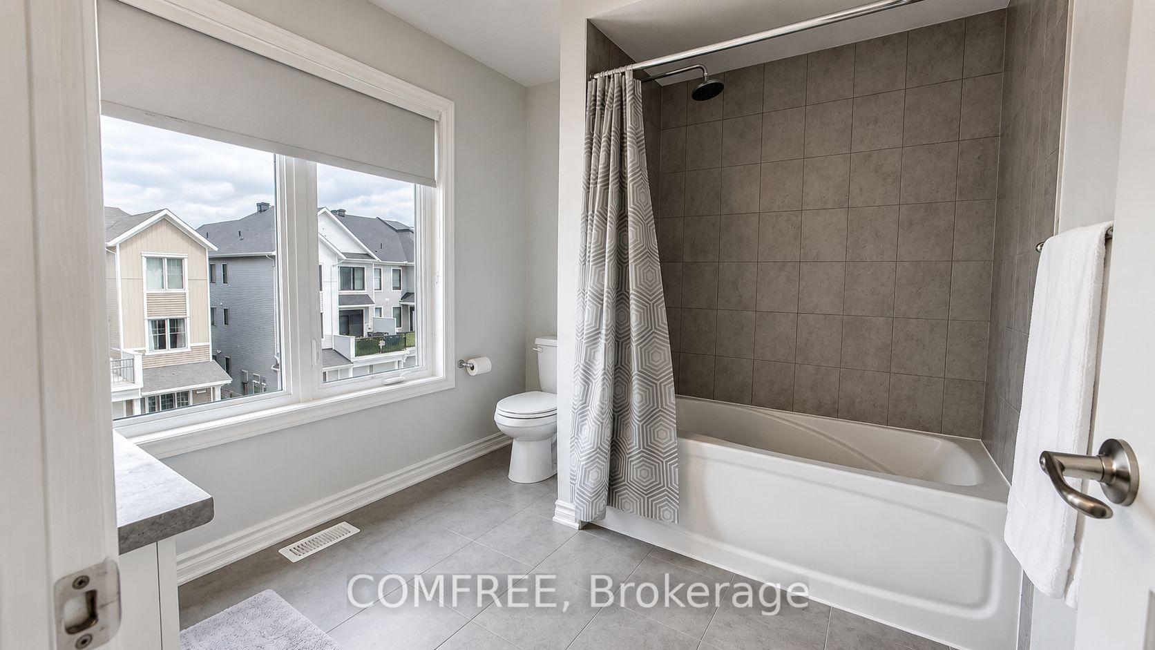 Photo 8 of 92 Ballinora Lane, Ottawa, Stittsville (North) — HOMEH