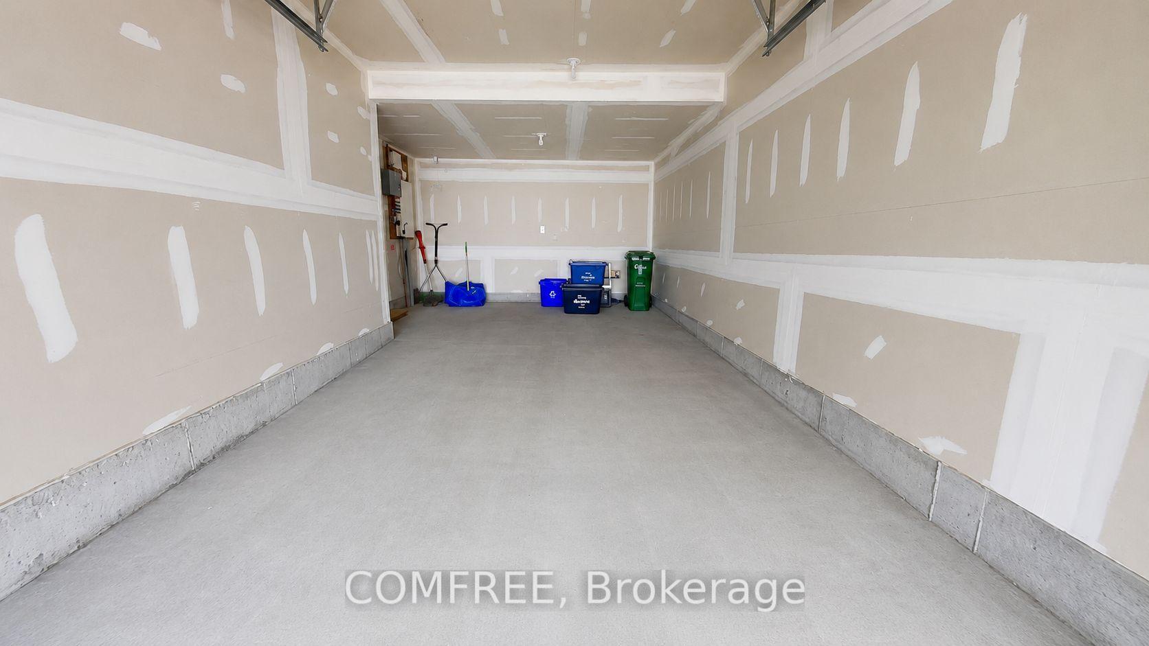 Photo 17 of 92 Ballinora Lane, Ottawa, Stittsville (North) — HOMEH