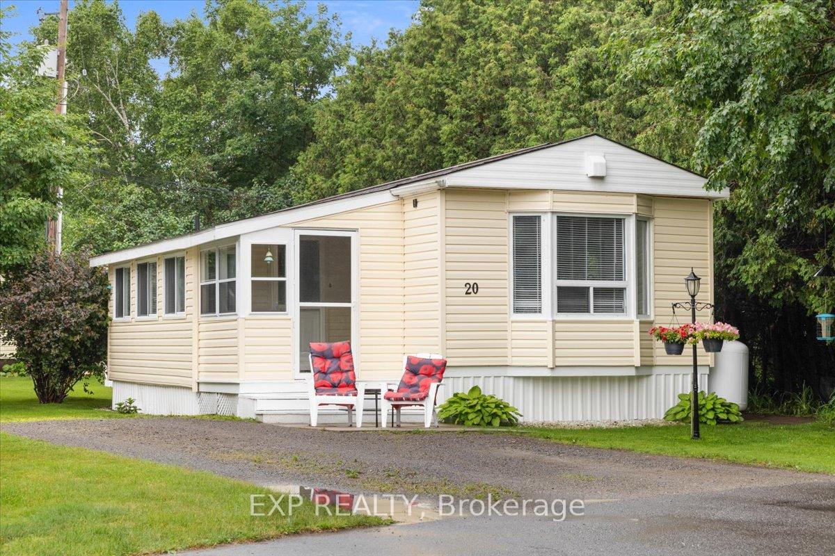 Photo 3 of 20 Pinewood Avenue, Beckwith, Beckwith Twp — HOMEH