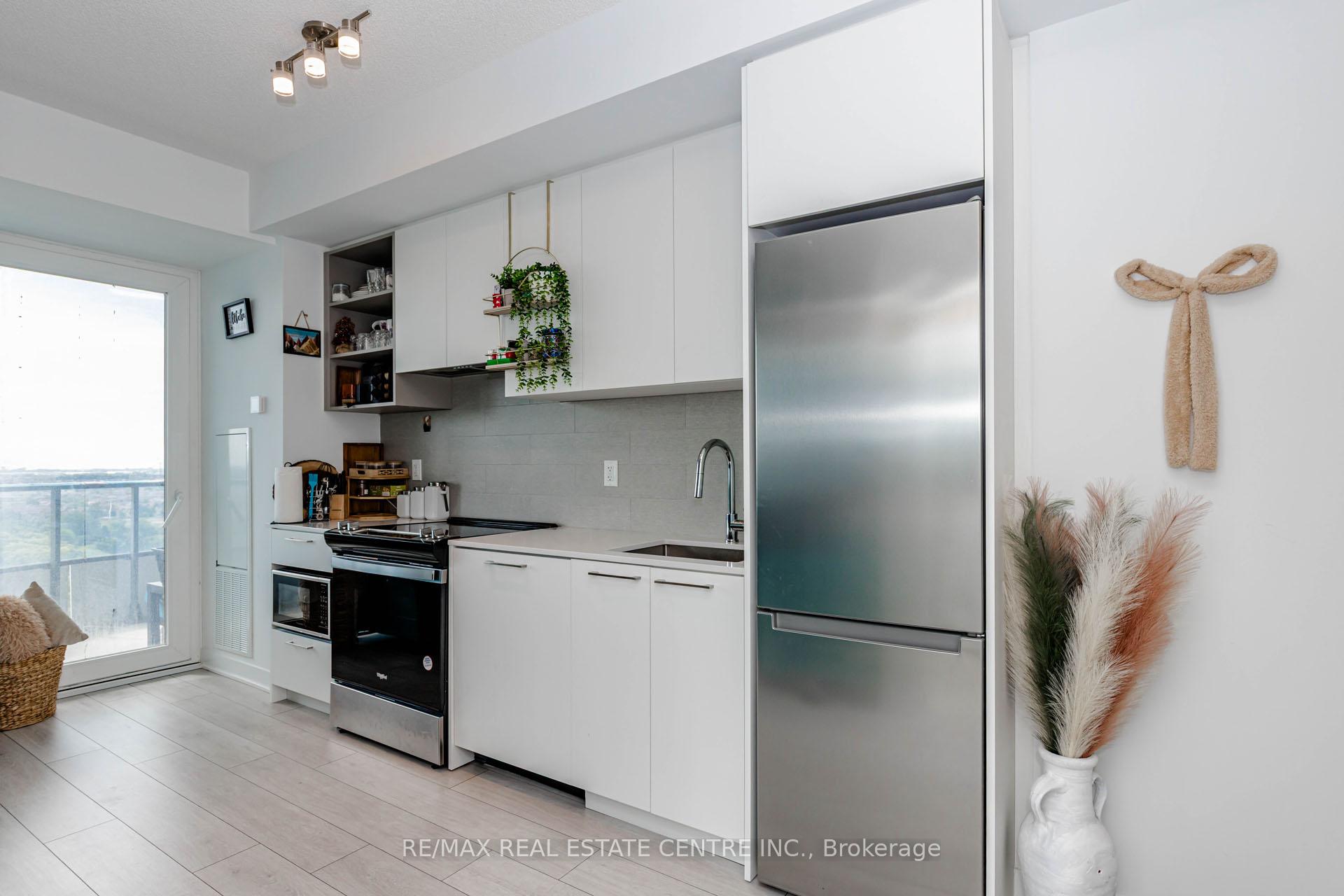 Photo 10 of Unit 1603, 260 Malta Avenue, Brampton, Fletcher's Creek South — HOMEH