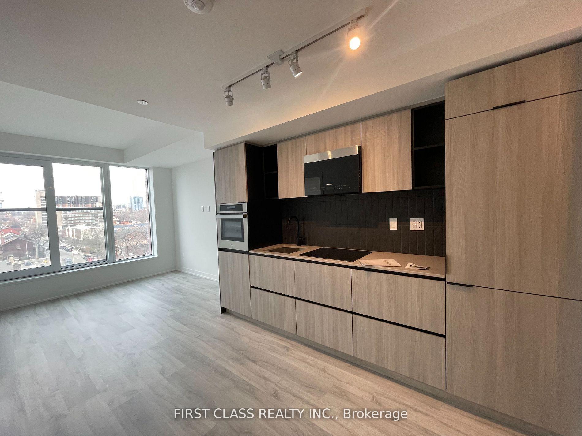 Photo 2 of Unit 701, 2 Augusta Avenue, Toronto, Waterfront Communities — HOMEH