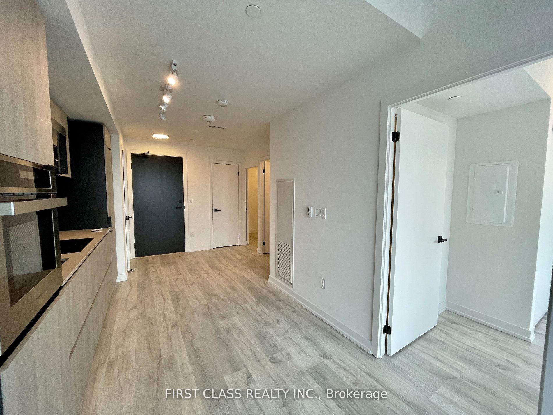 Photo 3 of Unit 701, 2 Augusta Avenue, Toronto, Waterfront Communities — HOMEH