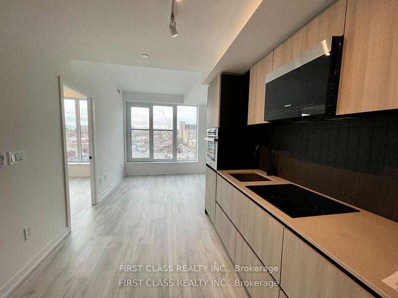 Photo 4 of Unit 701, 2 Augusta Avenue, Toronto, Waterfront Communities — HOMEH