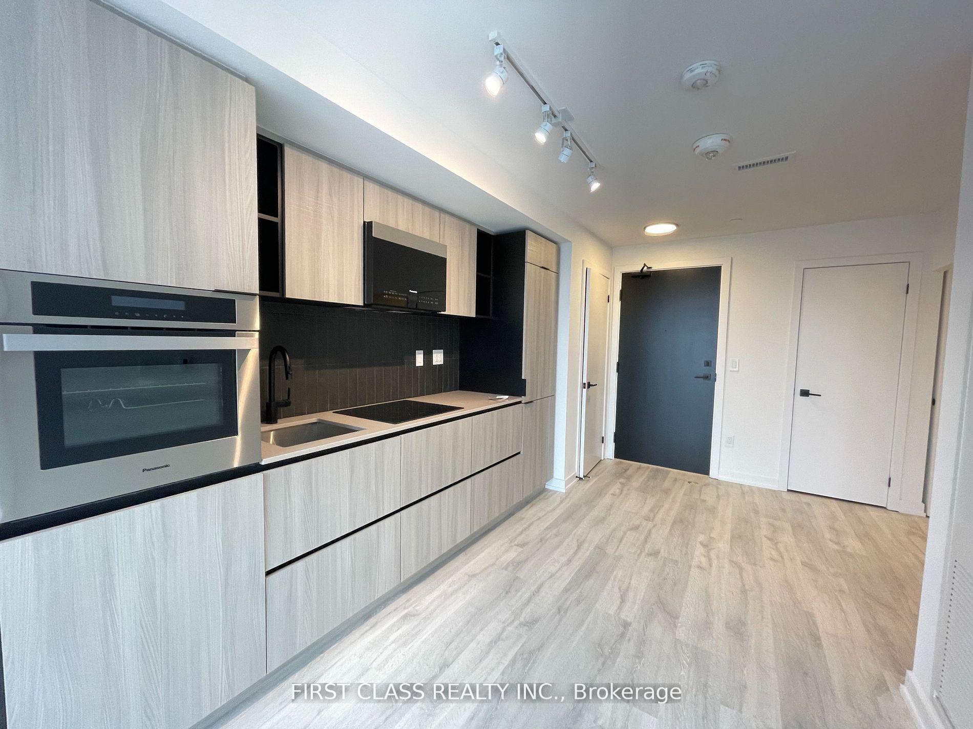 Photo 5 of Unit 701, 2 Augusta Avenue, Toronto, Waterfront Communities — HOMEH