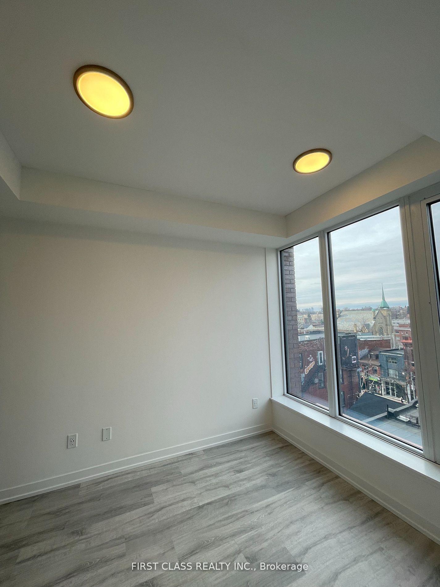Photo 7 of Unit 701, 2 Augusta Avenue, Toronto, Waterfront Communities — HOMEH