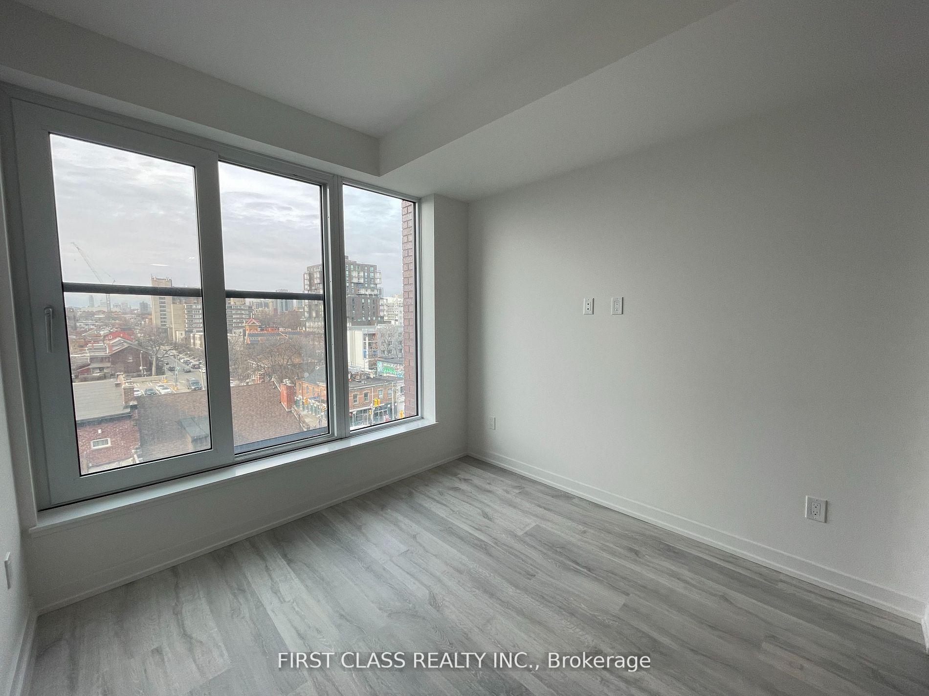 Photo 8 of Unit 701, 2 Augusta Avenue, Toronto, Waterfront Communities — HOMEH