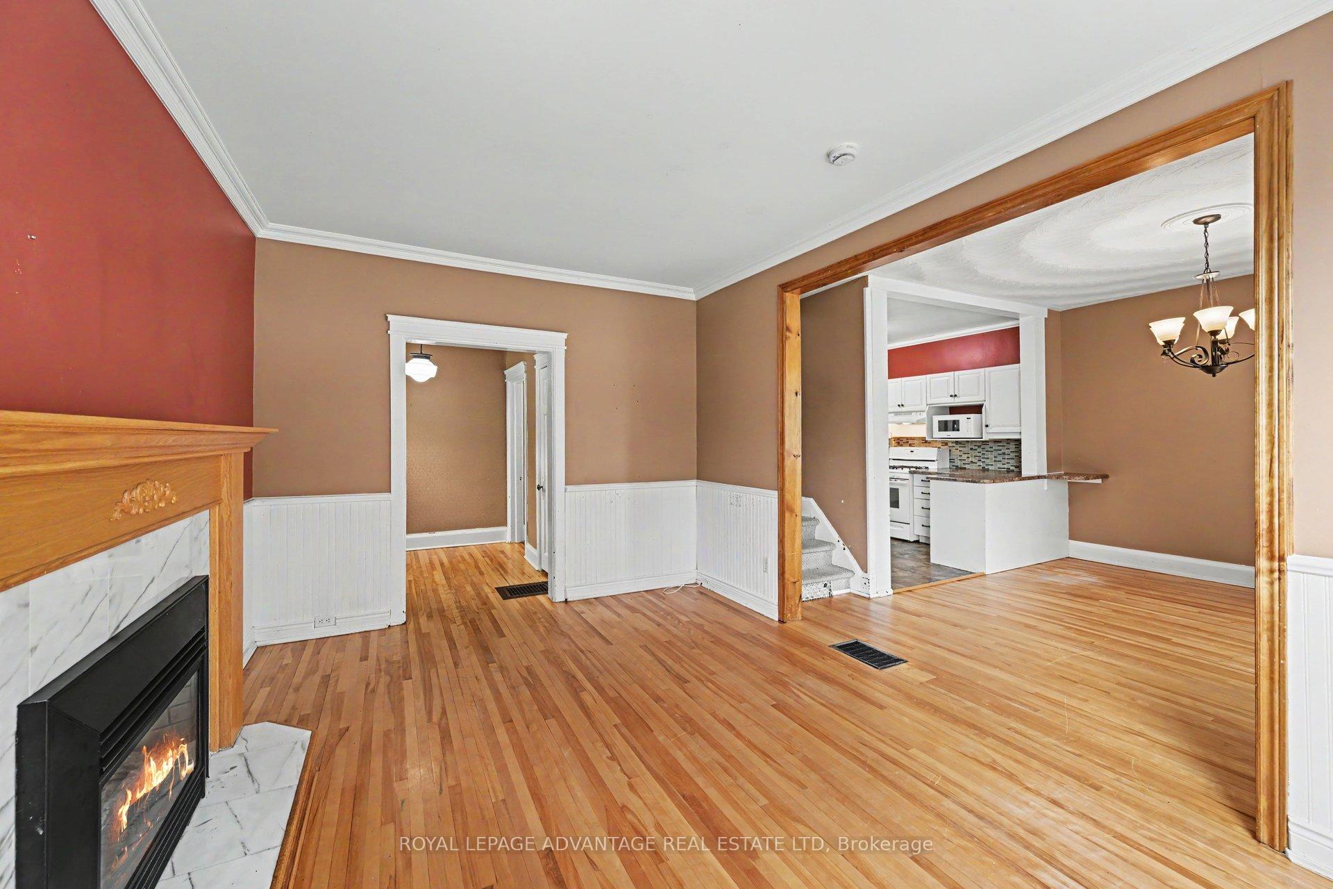 Photo 7 of 14 Beckwith Street E, Perth, Perth — HOMEH