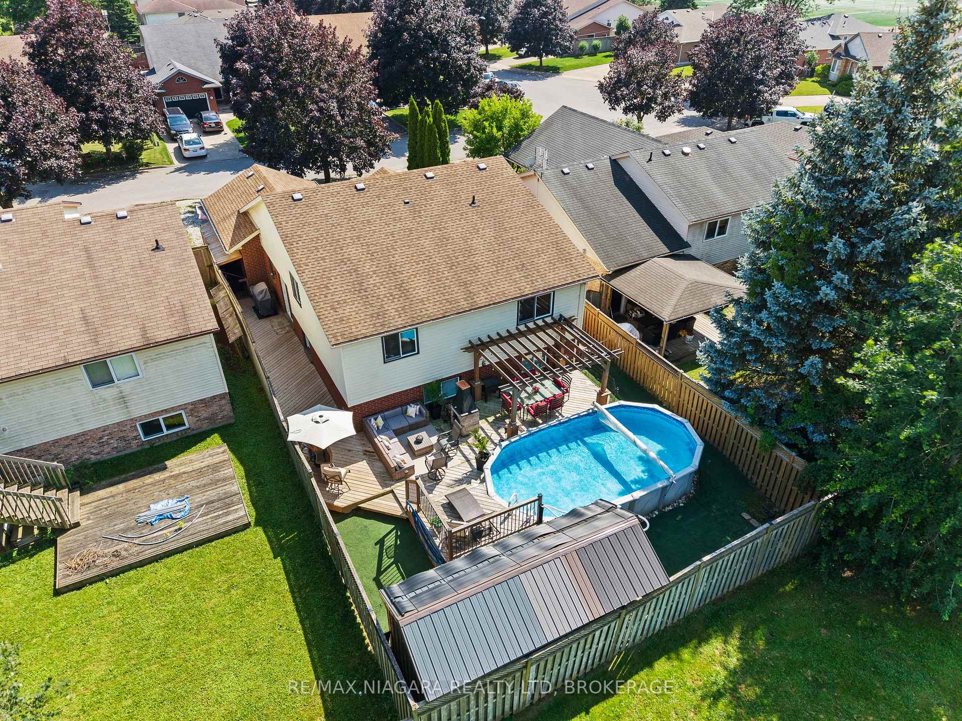 Photo 4 of 5991 Andrea Drive, Niagara Falls, West Wood — HOMEH