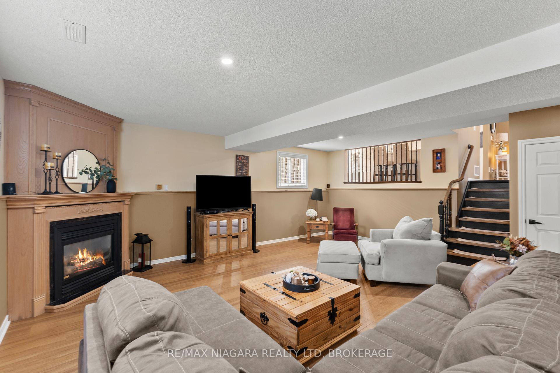 Photo 17 of 5991 Andrea Drive, Niagara Falls, West Wood — HOMEH