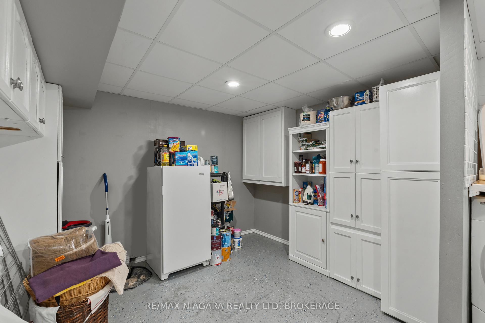 Photo 30 of 5991 Andrea Drive, Niagara Falls, West Wood — HOMEH