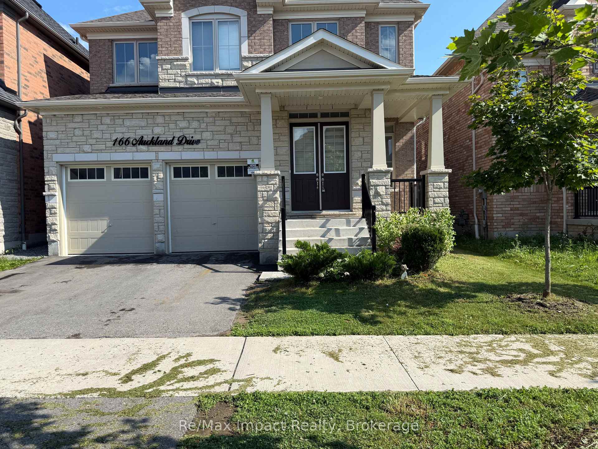 Photo 2 of 166 Auckland Drive, Whitby, Rural Whitby — HOMEH