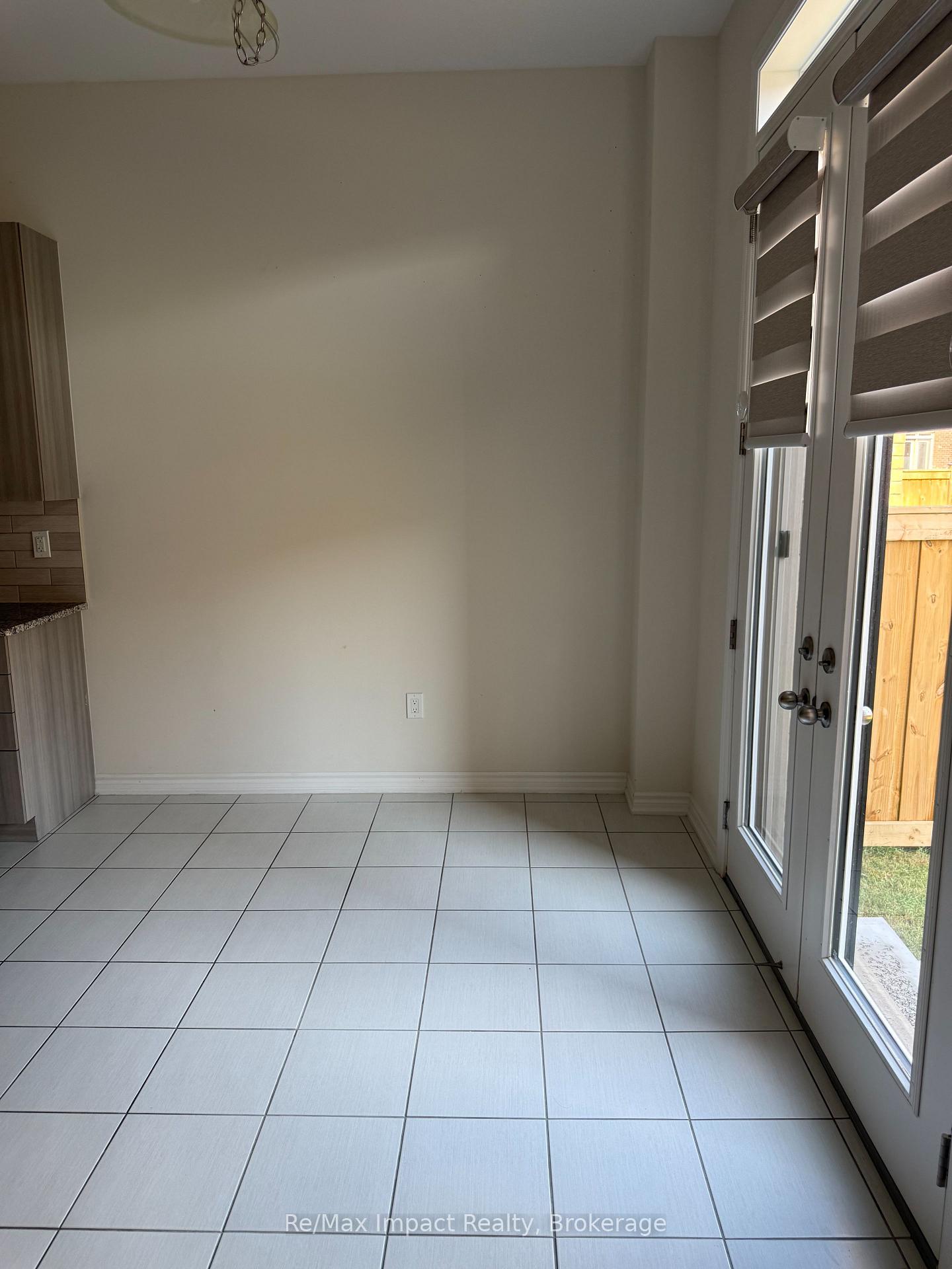 Photo 4 of 166 Auckland Drive, Whitby, Rural Whitby — HOMEH