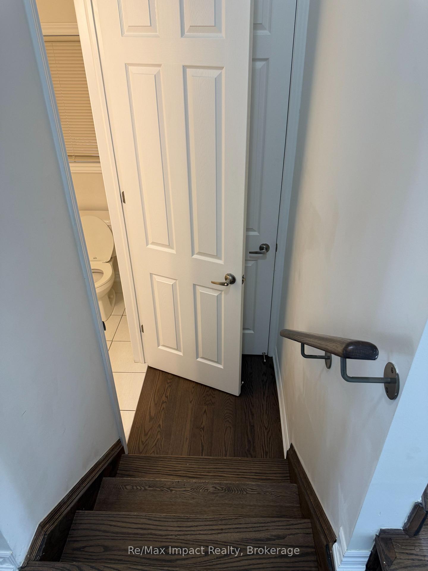 Photo 16 of 166 Auckland Drive, Whitby, Rural Whitby — HOMEH