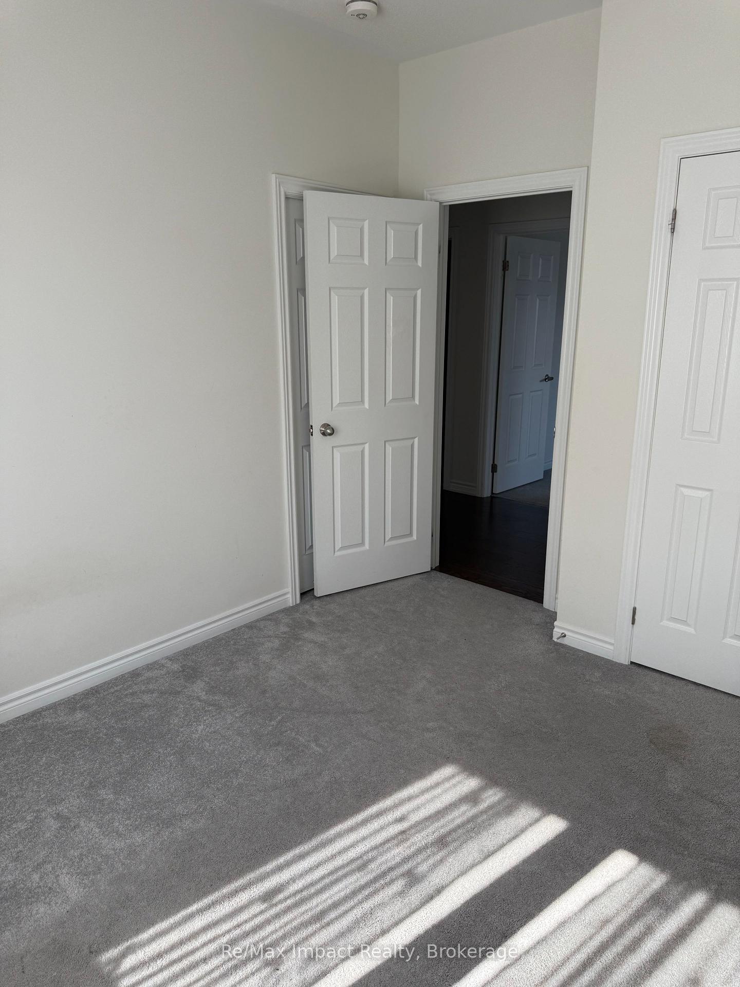 Photo 25 of 166 Auckland Drive, Whitby, Rural Whitby — HOMEH
