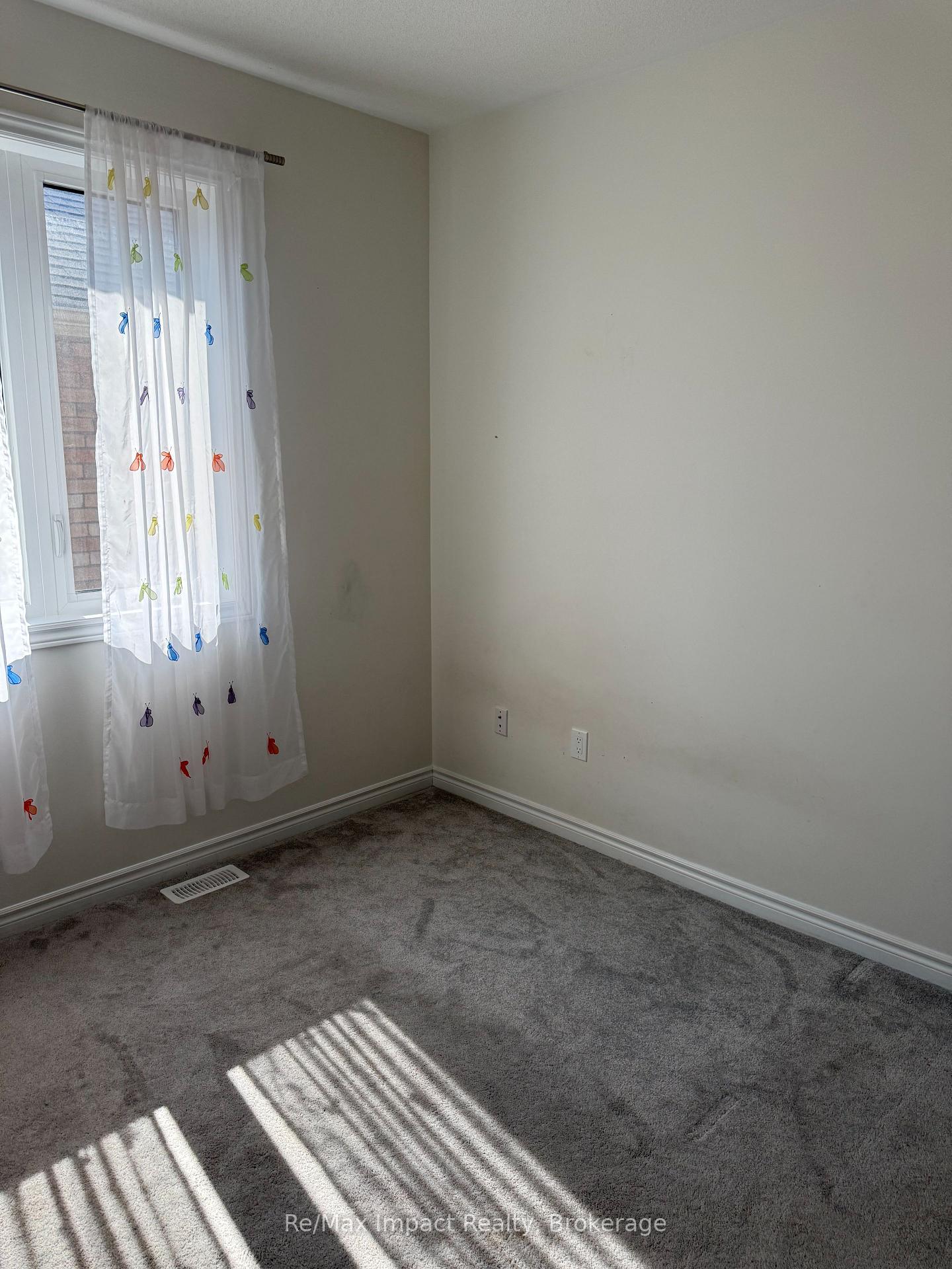 Photo 27 of 166 Auckland Drive, Whitby, Rural Whitby — HOMEH