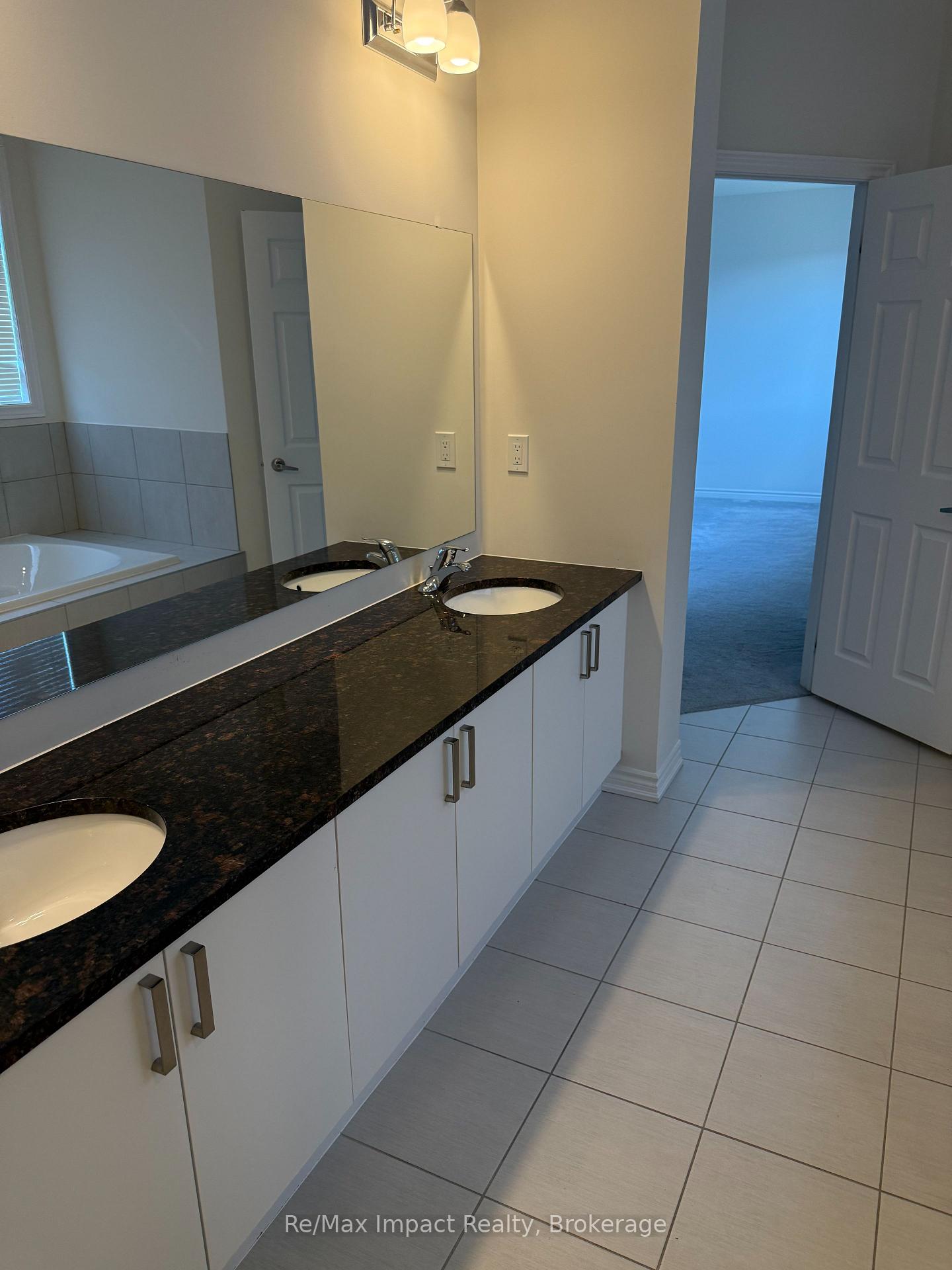 Photo 30 of 166 Auckland Drive, Whitby, Rural Whitby — HOMEH