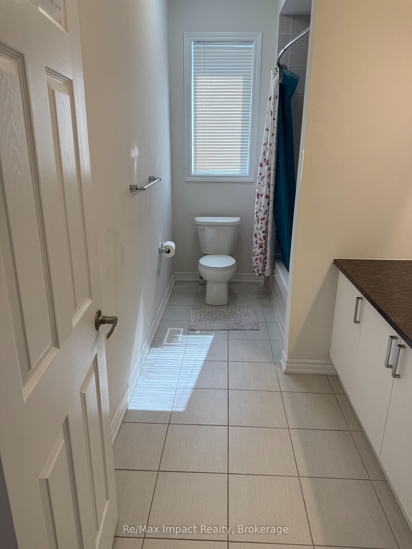Photo 38 of 166 Auckland Drive, Whitby, Rural Whitby — HOMEH