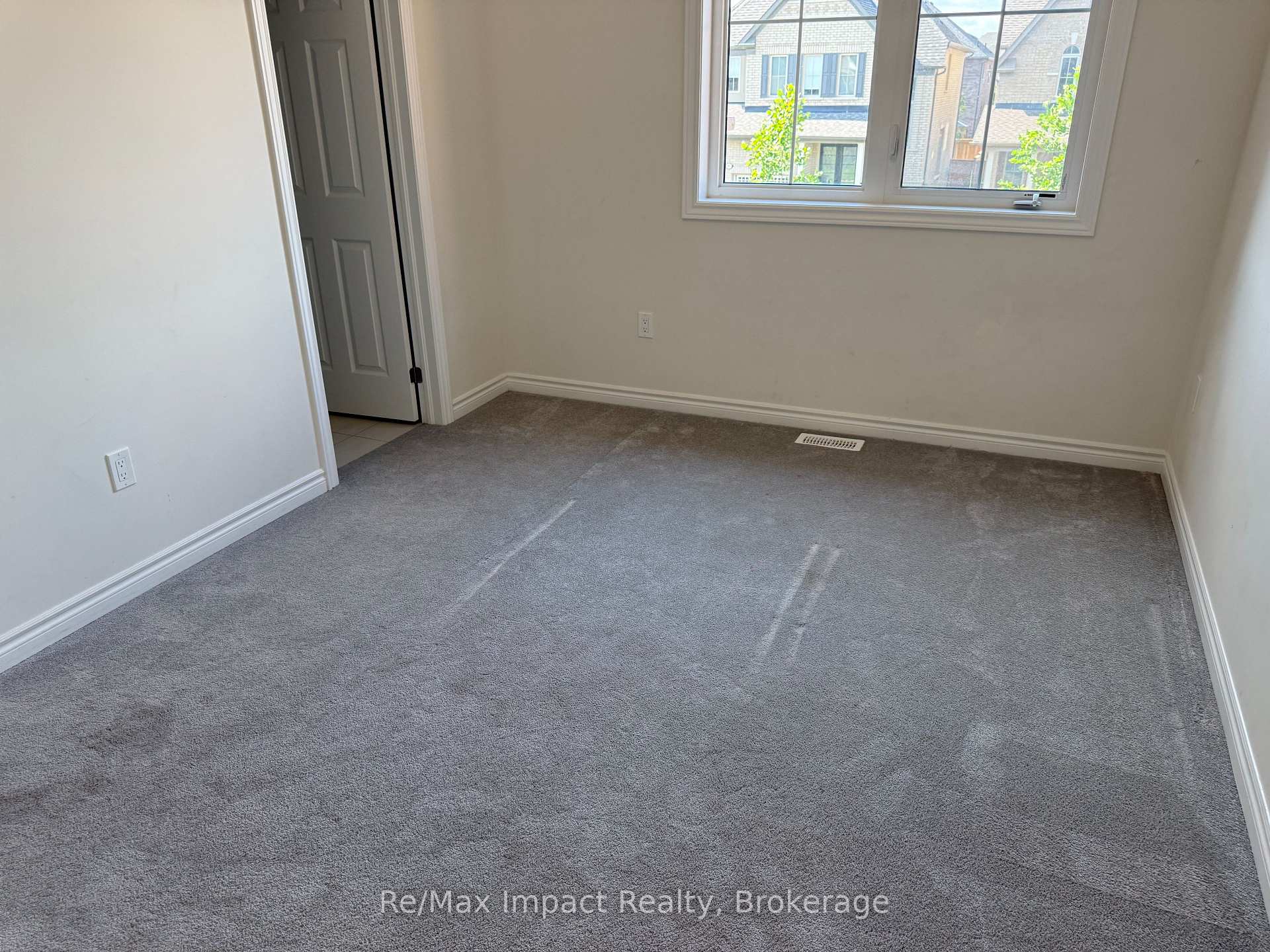 Photo 42 of 166 Auckland Drive, Whitby, Rural Whitby — HOMEH