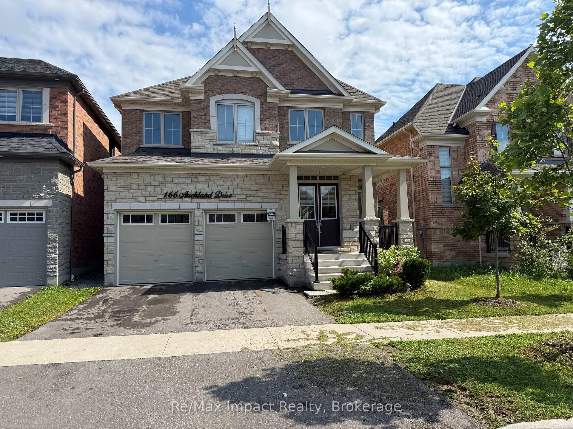 Photo 1 of 166 Auckland Drive, Whitby, Rural Whitby — HOMEH