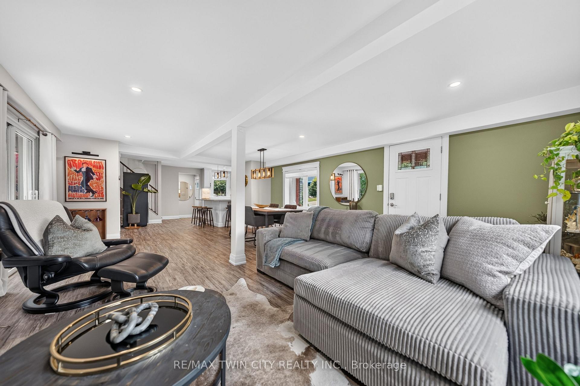 Photo 10 of 20 David Street, Wellesley — HOMEH