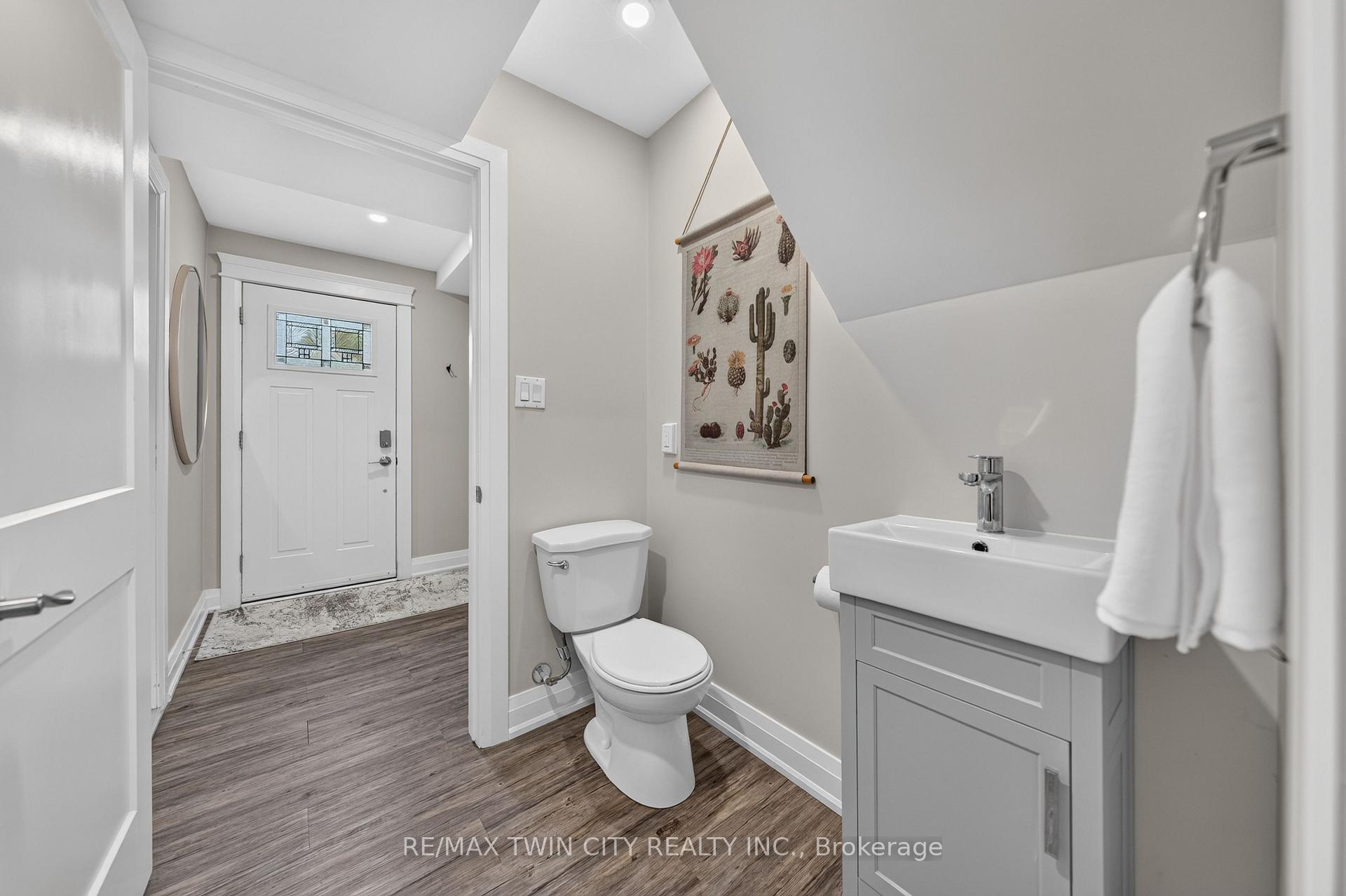 Photo 23 of 20 David Street, Wellesley — HOMEH