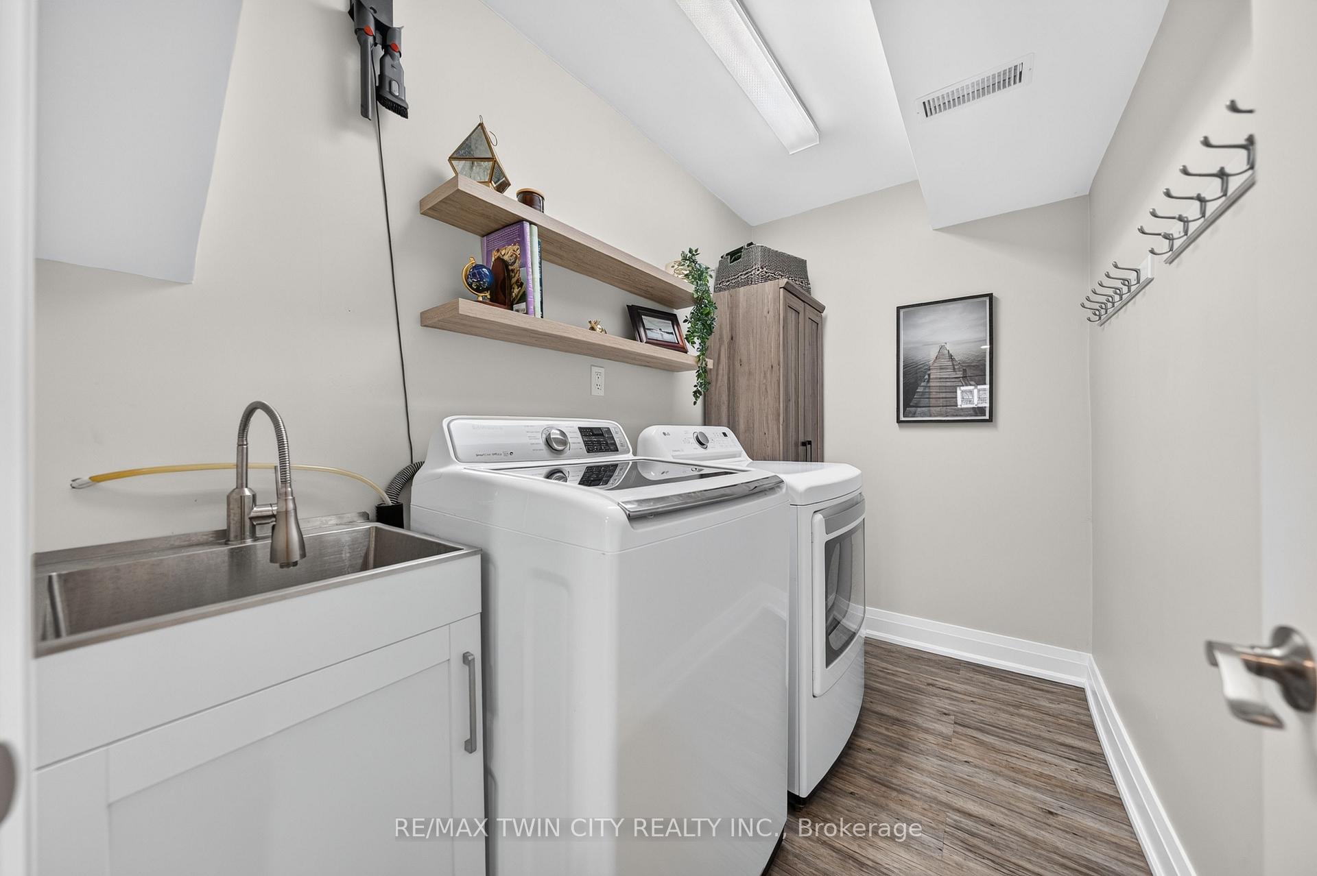 Photo 24 of 20 David Street, Wellesley — HOMEH