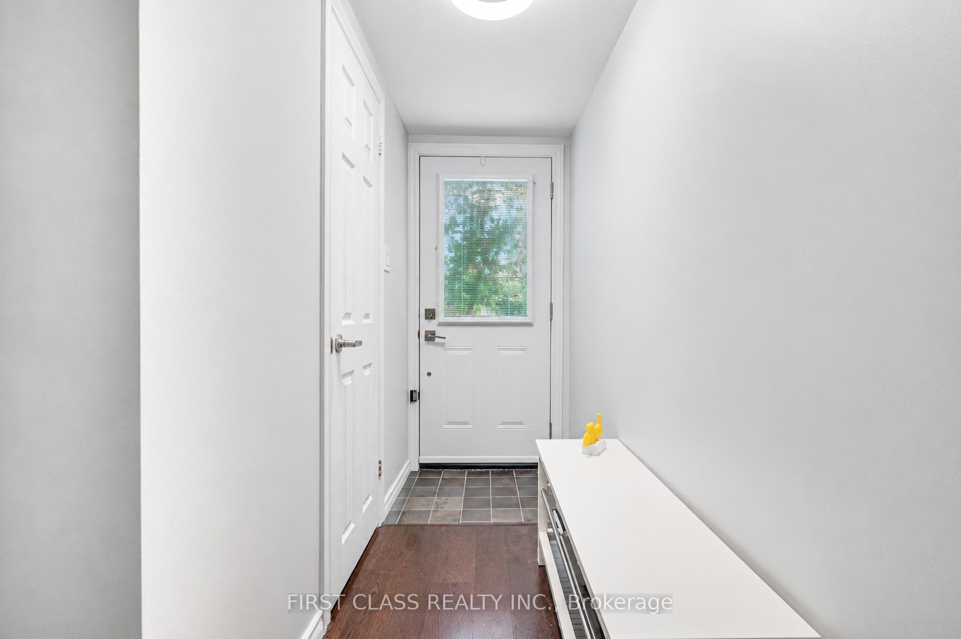 Photo 8 of 202 Royal Orchard Boulevard, Markham, Royal Orchard — HOMEH