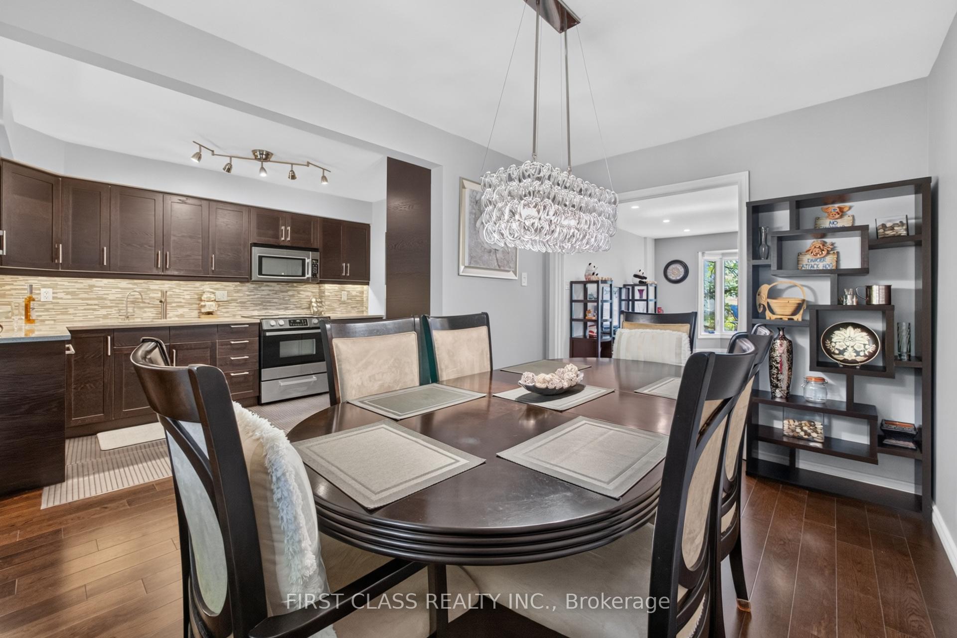 Photo 16 of 202 Royal Orchard Boulevard, Markham, Royal Orchard — HOMEH