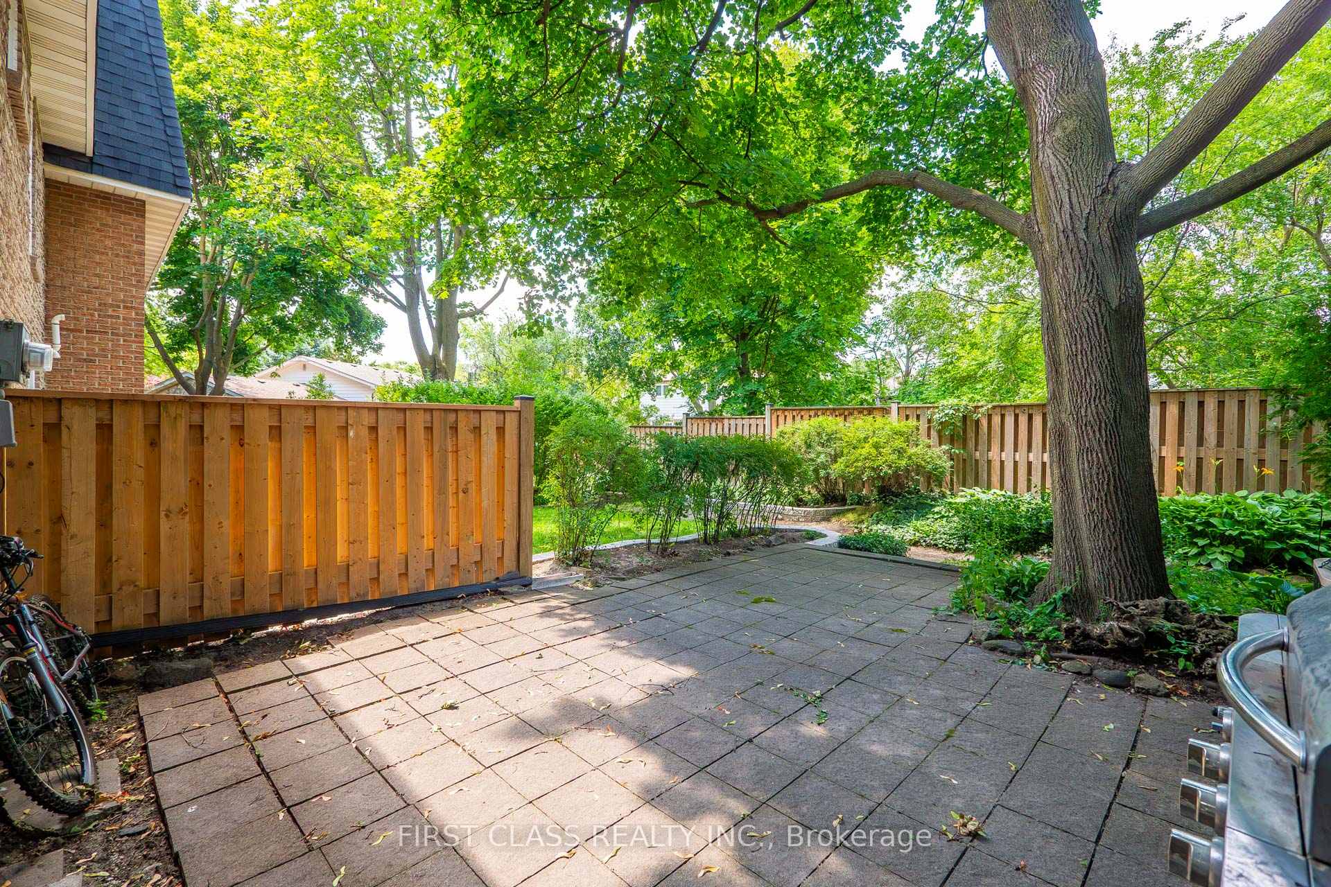 Photo 42 of 202 Royal Orchard Boulevard, Markham, Royal Orchard — HOMEH