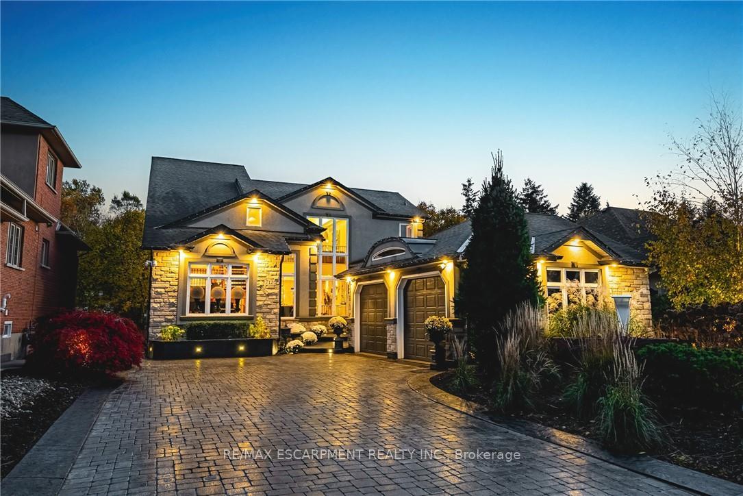 Photo 1 of 712 Highvalley Road, Hamilton, Ancaster — HOMEH