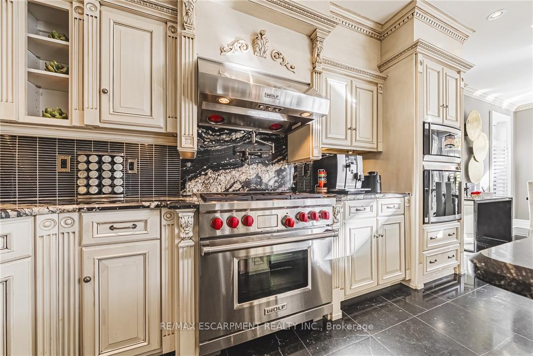 Photo 14 of 712 Highvalley Road, Hamilton, Ancaster — HOMEH
