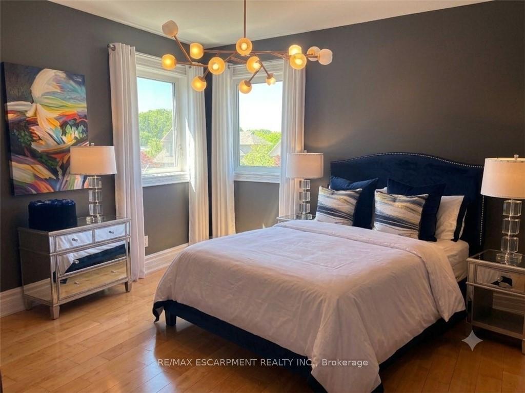 Photo 30 of 712 Highvalley Road, Hamilton, Ancaster — HOMEH