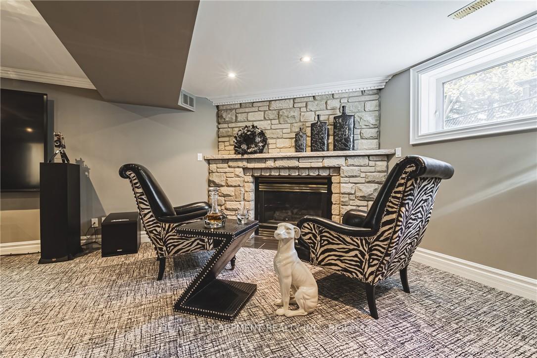 Photo 37 of 712 Highvalley Road, Hamilton, Ancaster — HOMEH