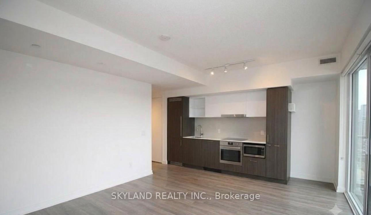 Photo 2 of Unit 2705, 55 Cooper Street, Toronto, Waterfront Communities — HOMEH
