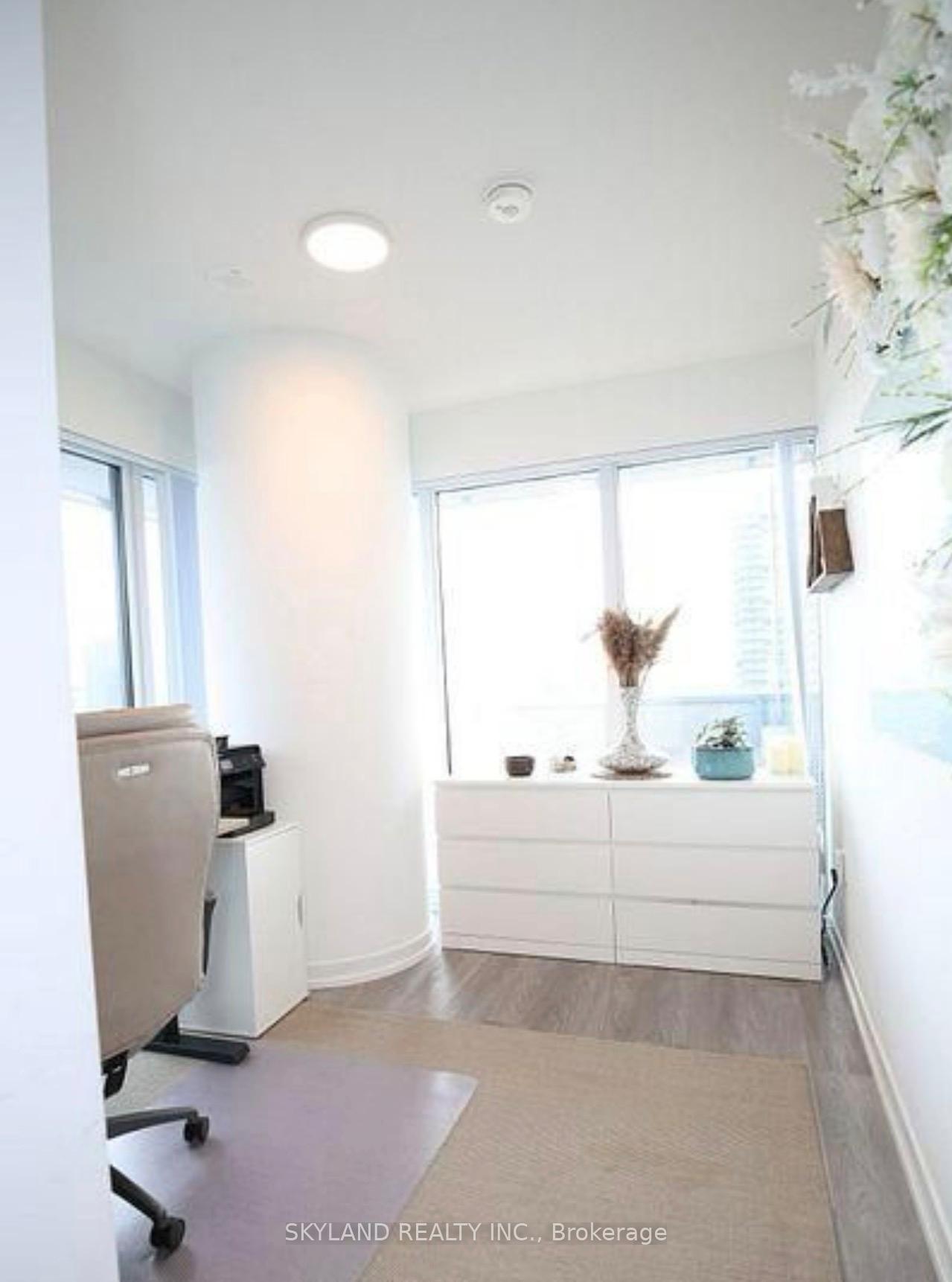 Photo 8 of Unit 2705, 55 Cooper Street, Toronto, Waterfront Communities — HOMEH