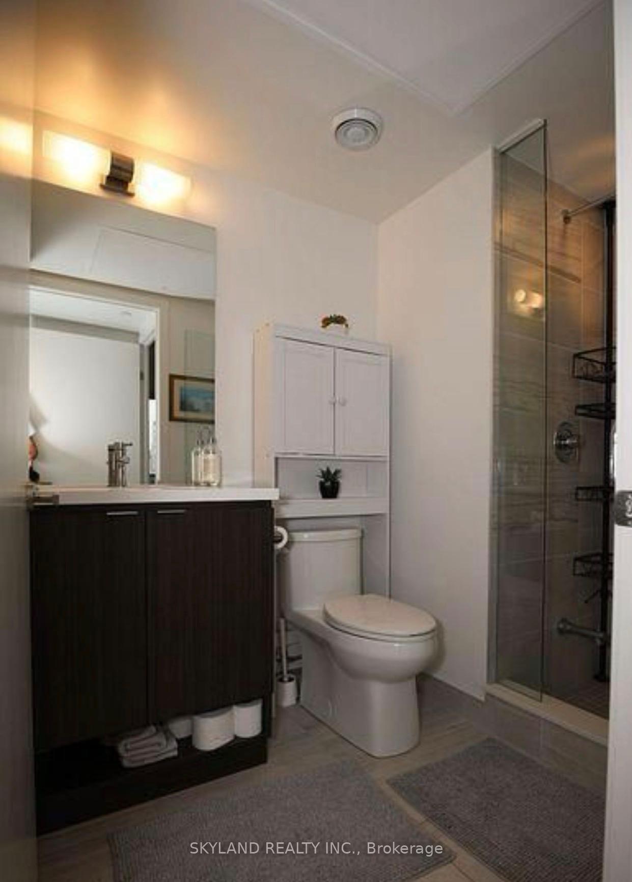 Photo 10 of Unit 2705, 55 Cooper Street, Toronto, Waterfront Communities — HOMEH