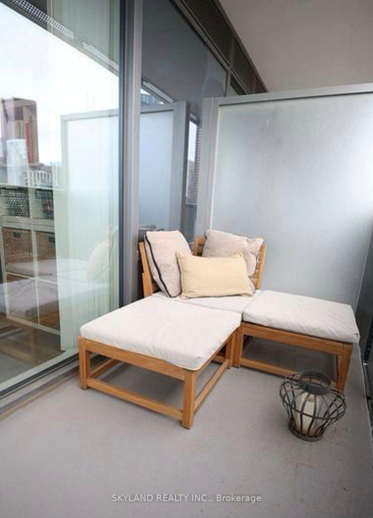 Photo 12 of Unit 2705, 55 Cooper Street, Toronto, Waterfront Communities — HOMEH
