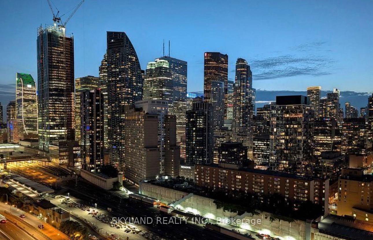 Photo 18 of Unit 2705, 55 Cooper Street, Toronto, Waterfront Communities — HOMEH