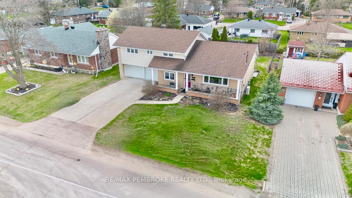Photo 37 of 282 Clemow Avenue, Pembroke, Pembroke — HOMEH