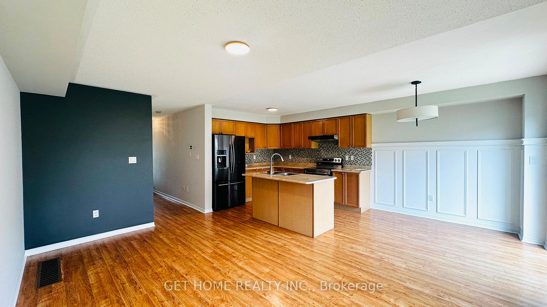 Photo 4 of 114 Bettina Place, Whitby, Rolling Acres — HOMEH