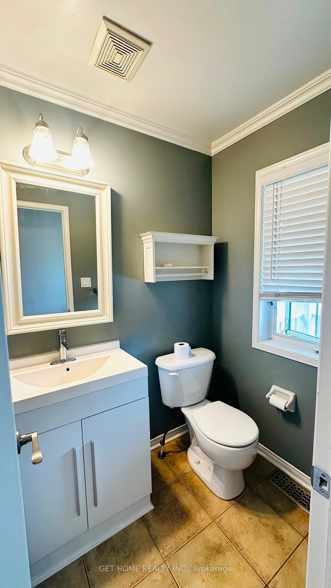Photo 8 of 114 Bettina Place, Whitby, Rolling Acres — HOMEH