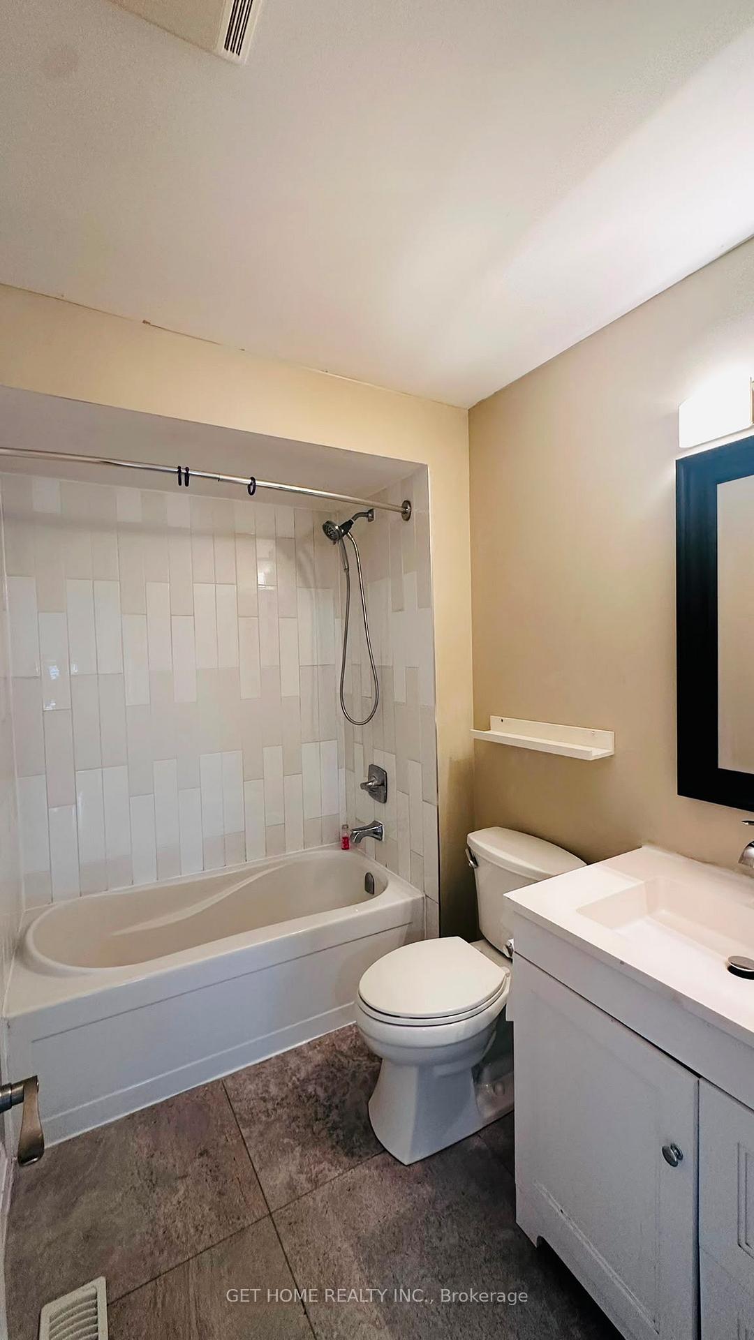 Photo 10 of 114 Bettina Place, Whitby, Rolling Acres — HOMEH