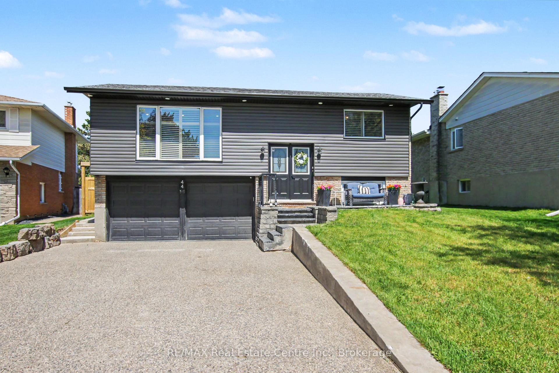 Photo 1 of 44 Oakhurst Crescent N, Kitchener, Grand River North — HOMEH