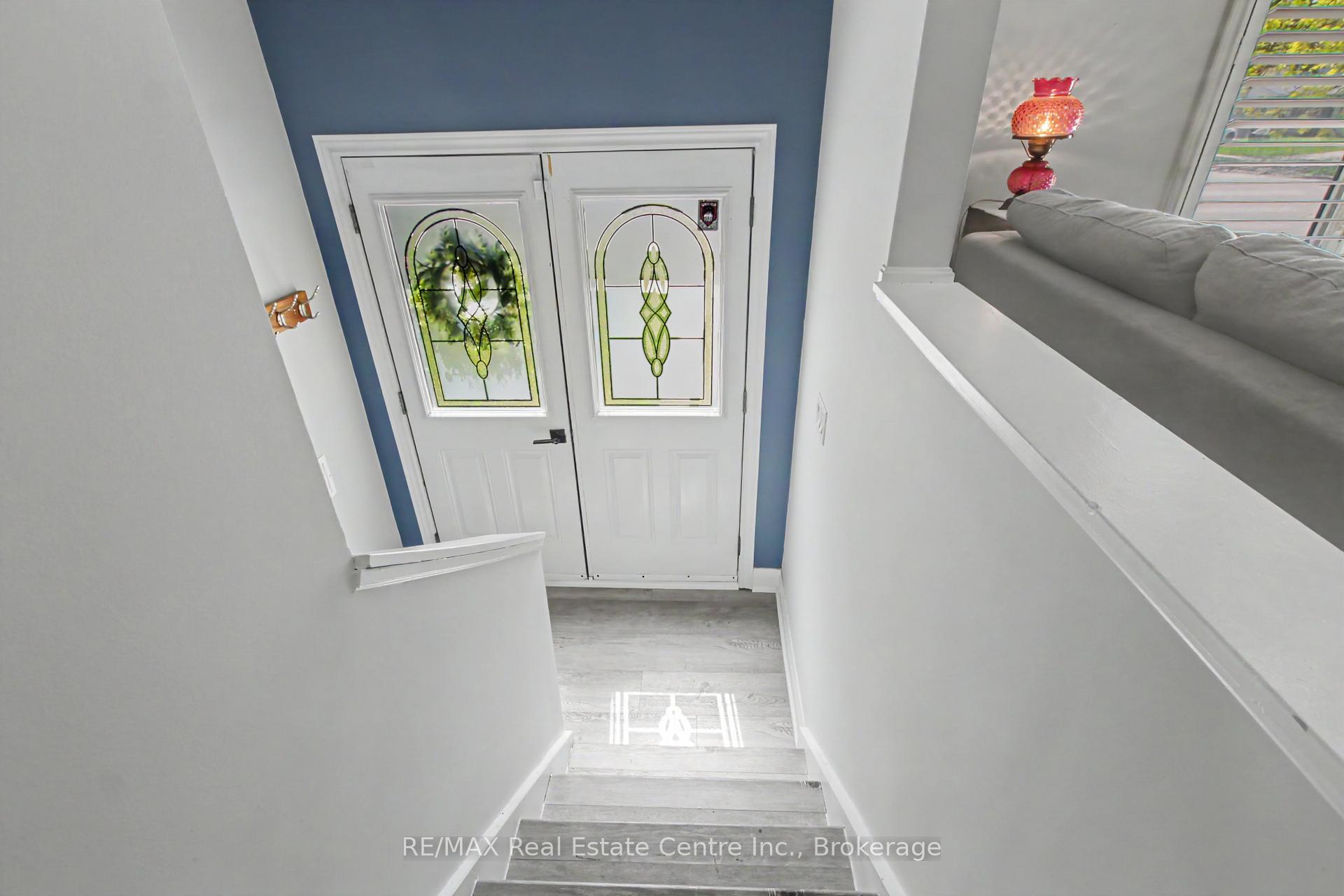 Photo 7 of 44 Oakhurst Crescent N, Kitchener, Grand River North — HOMEH