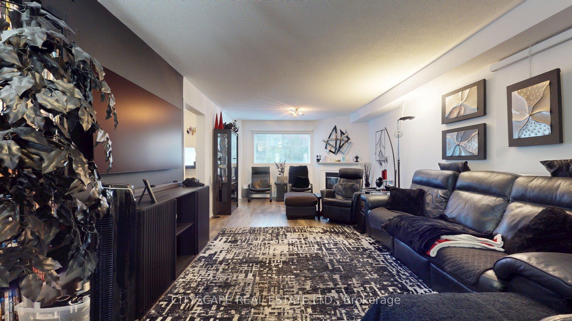 Photo 4 of 22 Windom Road, Toronto, Flemingdon Park — HOMEH