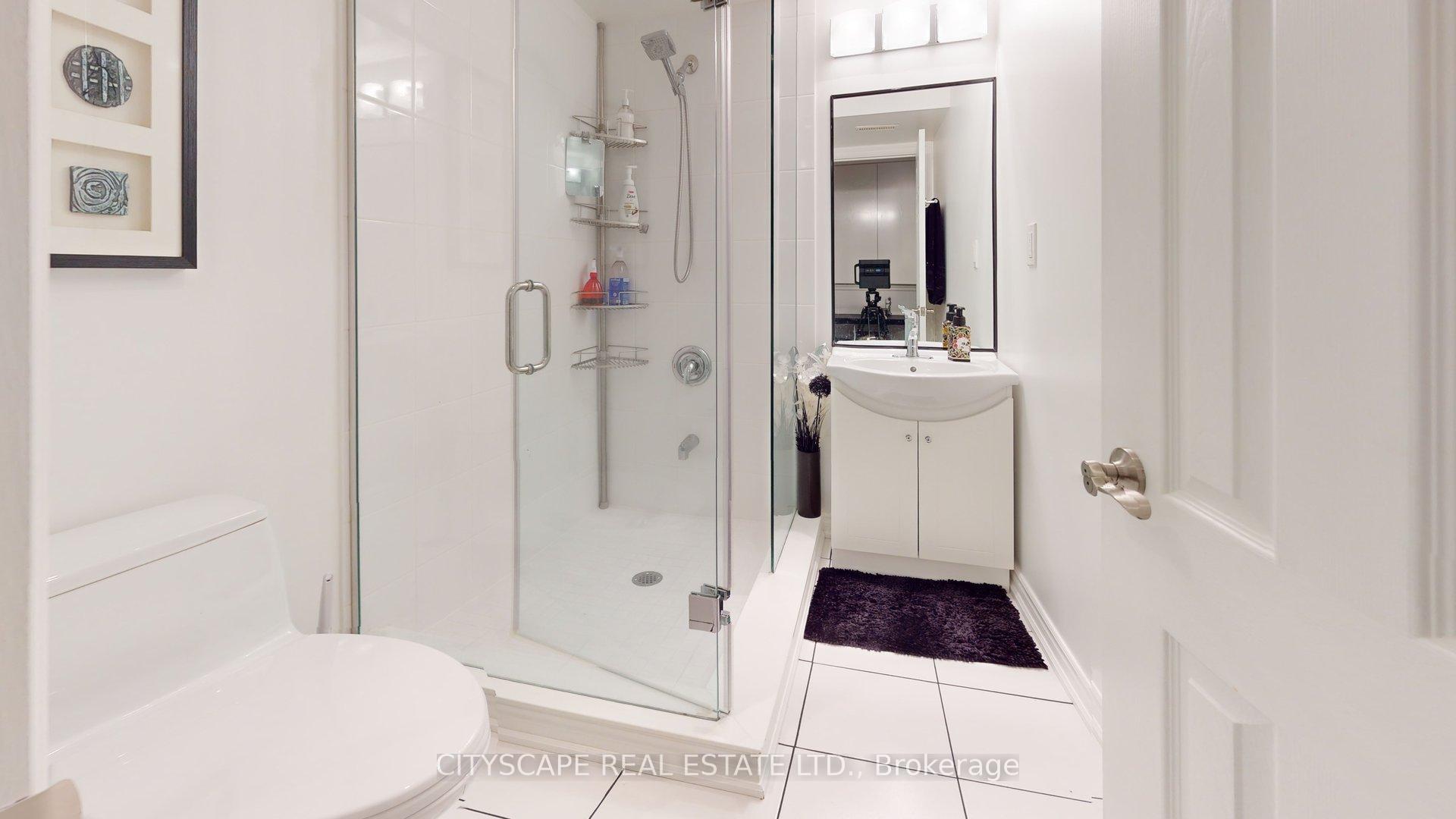 Photo 15 of 22 Windom Road, Toronto, Flemingdon Park — HOMEH
