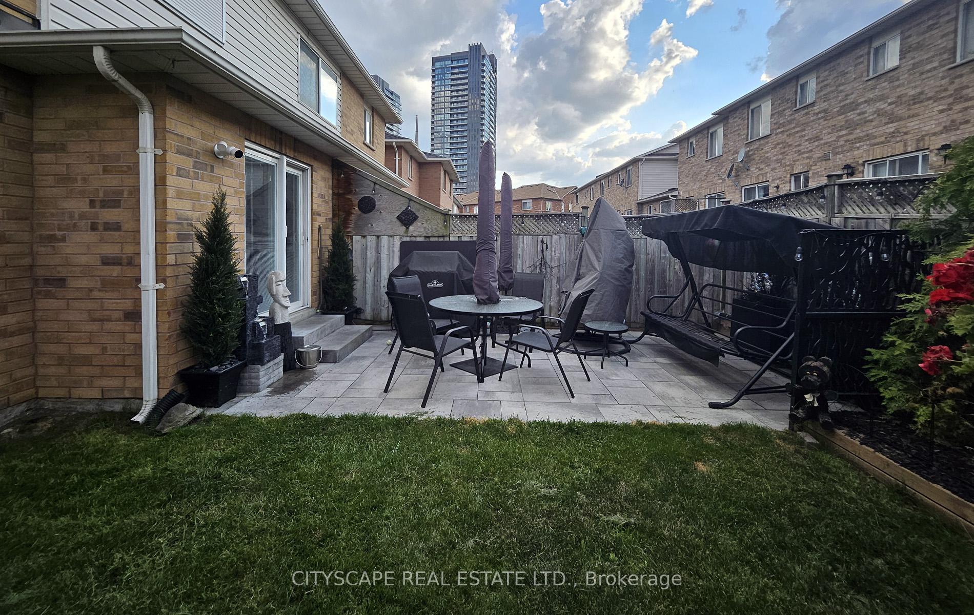 Photo 19 of 22 Windom Road, Toronto, Flemingdon Park — HOMEH