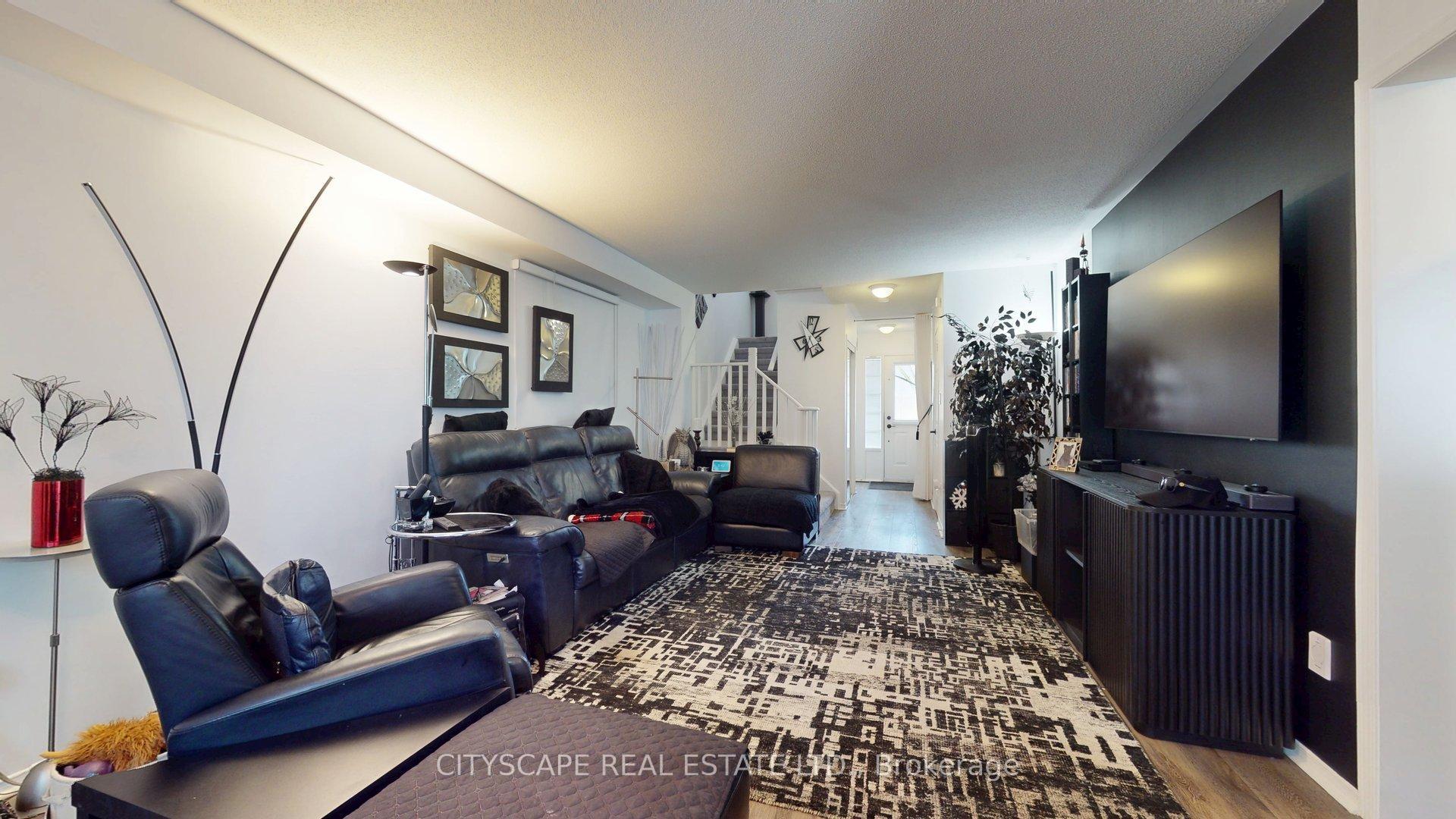 Photo 23 of 22 Windom Road, Toronto, Flemingdon Park — HOMEH
